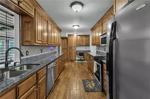 8804 Willow Creek Ct, Douglasville, GA 30135 - Photo 6
