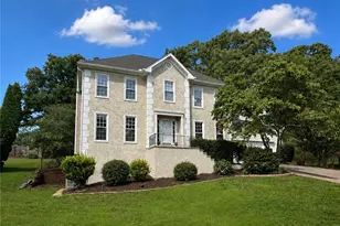 610 Adam Cir, Woodstock, GA 30188 - Photo 2