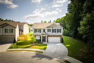 151 Russell Rd, Pendergrass, GA 30567 - Photo 2