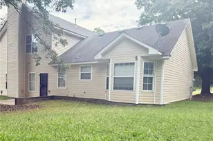 2520 Rambling Way, Lithonia, GA 30058 - Photo 4