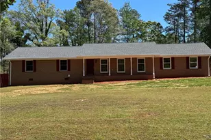 700 Ponderosa Ct, Fayetteville, GA 30214 - Photo 2