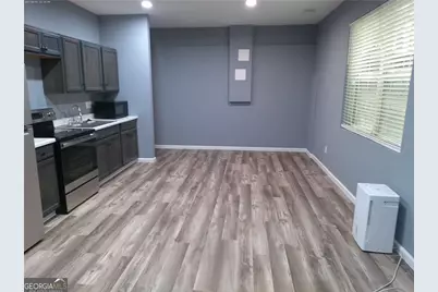 1471 Cliff View Terrace #B, Conyers, GA 30012 - Photo 4