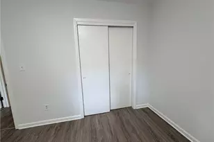 1111 Clairemont Ave, Decatur, GA 30030 - Photo 4