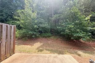 285 Holdings Dr, Lawrenceville, GA 30044 - Photo 24