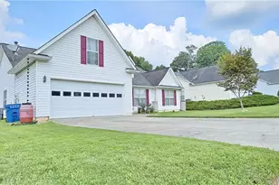 2233 Hansford Pass, Buford, GA 30519 - Photo 4