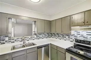 6429 Woodstone Way, Morrow, GA 30260 - Photo 8