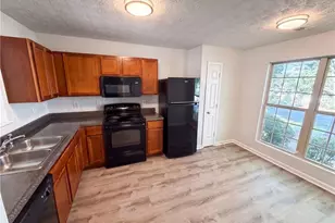 7202 Gotland St, Union City, GA 30291 - Photo 2
