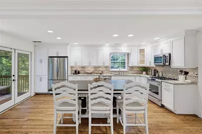 4966 Cambridge Drive, Dunwoody, GA 30338 - Photo 2