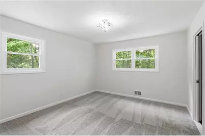 1035 Lakewood Drive, Marietta, GA 30066 - Photo 16