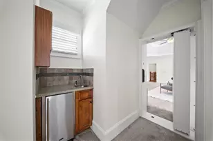 1084 W Nancy Creek Dr NE, Atlanta, GA 30319 - Photo 42
