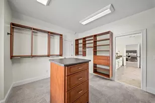 1084 W Nancy Creek Dr NE, Atlanta, GA 30319 - Photo 38