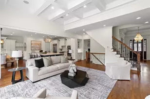 1084 W Nancy Creek Dr NE, Atlanta, GA 30319 - Photo 12
