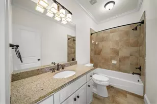 1084 W Nancy Creek Dr NE, Atlanta, GA 30319 - Photo 48