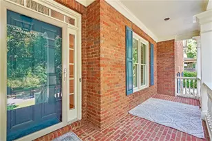 42 Lakecrest Cir, Suwanee, GA 30024 - Photo 2