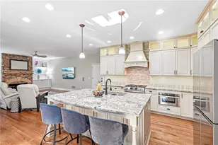 42 Lakecrest Cir, Suwanee, GA 30024 - Photo 6