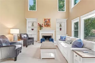 42 Lakecrest Cir, Suwanee, GA 30024 - Photo 4