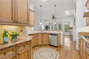 997 Pearl Point, Sandy Springs, GA 30328 - Photo 6