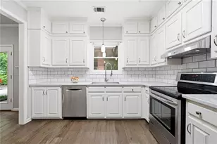 8865 Carroll Manor Dr, Sandy Springs, GA 30350 - Photo 20