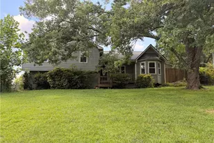 701 Victoria Ct, Woodstock, GA 30189 - Photo 1