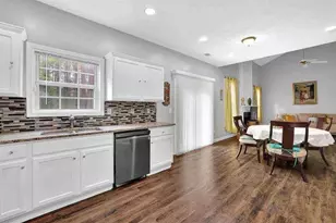 1208 Everwood Dr SW, Marietta, GA 30008 - Photo 22