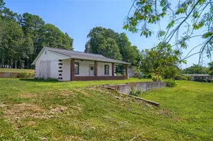 5765 Crow Dr, Cumming, GA 30041 - Photo 2