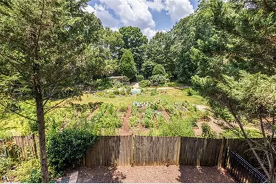 1318 Axis Circle NE, Atlanta, GA 30307 - Photo 18