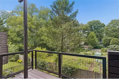 1318 Axis Circle NE, Atlanta, GA 30307 - Photo 16