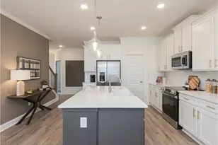 6017 Silverbell Dr, Flowery Branch, GA 30542 - Photo 8