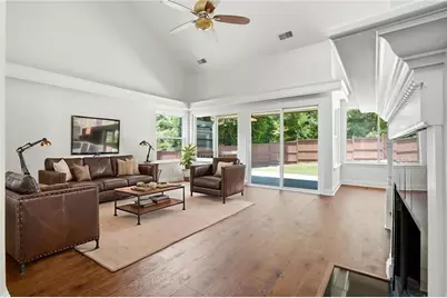 2293 Collinworth Drive, Marietta, GA 30062 - Photo 2