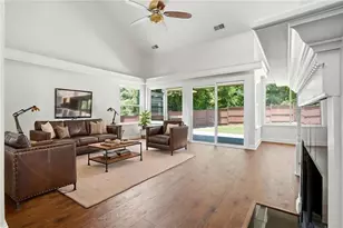2293 Collinworth Dr, Marietta, GA 30062 - Photo 2