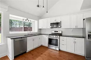 2293 Collinworth Dr, Marietta, GA 30062 - Photo 10