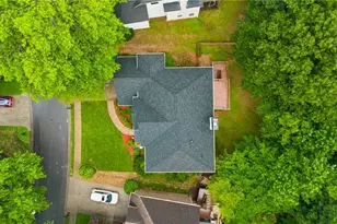 270 Edwardton Ct, Roswell, GA 30076 - Photo 36