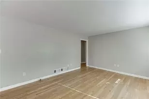 300 Forest St, Buford, GA 30518 - Photo 14