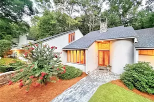 320 Fauna Ct, Sandy Springs, GA 30350 - Photo 2