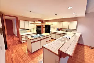 320 Fauna Ct, Sandy Springs, GA 30350 - Photo 10