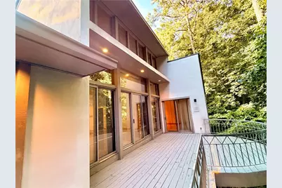 320 Fauna Court, Sandy Springs, GA 30350 - Photo 4