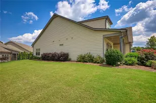 301 Club Dr, Monroe, GA 30655 - Photo 2