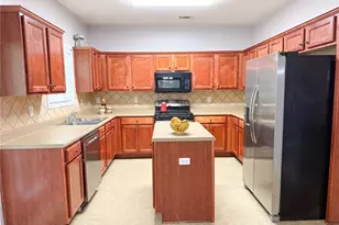 1720 Rutland Pass Dr, Lawrenceville, GA 30025 - Photo 16