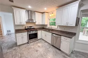 4378 Shady Dr NW, Lilburn, GA 30047 - Photo 6