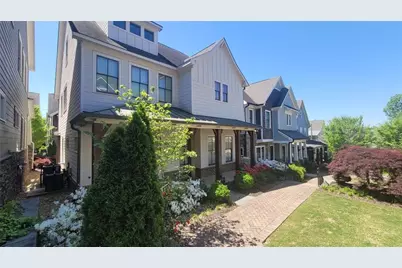 983 Azalee Wharton Avenue NW, Atlanta, GA 30318 - Photo 2