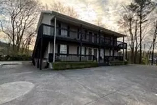 1104 Penrose Dr, Dalton, GA 30720 - Photo 2