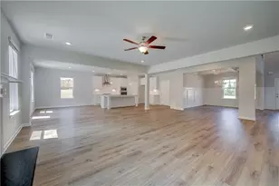 804 Moreland Dr, Hampton, GA 30228 - Photo 10
