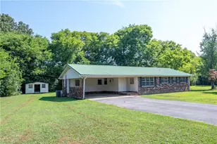 168 Holcomb Rd, Calhoun, GA 30701 - Photo 1