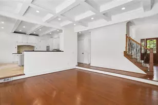 1170 Pine Ridge Rd NE, Atlanta, GA 30324 - Photo 16