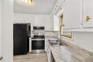 410 Charter Ct, Lawrenceville, GA 30046 - Photo 10