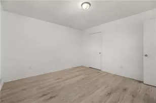 410 Charter Ct, Lawrenceville, GA 30046 - Photo 18