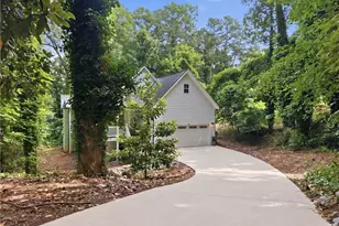 592 Hidden Hills Ct, Marietta, GA 30066 - Photo 4