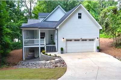 592 Hidden Hills Court, Marietta, GA 30066 - Photo 2
