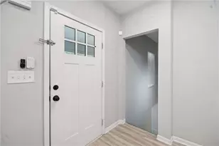 2627 Macon Dr SW, Atlanta, GA 30315 - Photo 6