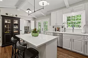 815 Fairfield Dr Dr, Marietta, GA 30068 - Photo 12